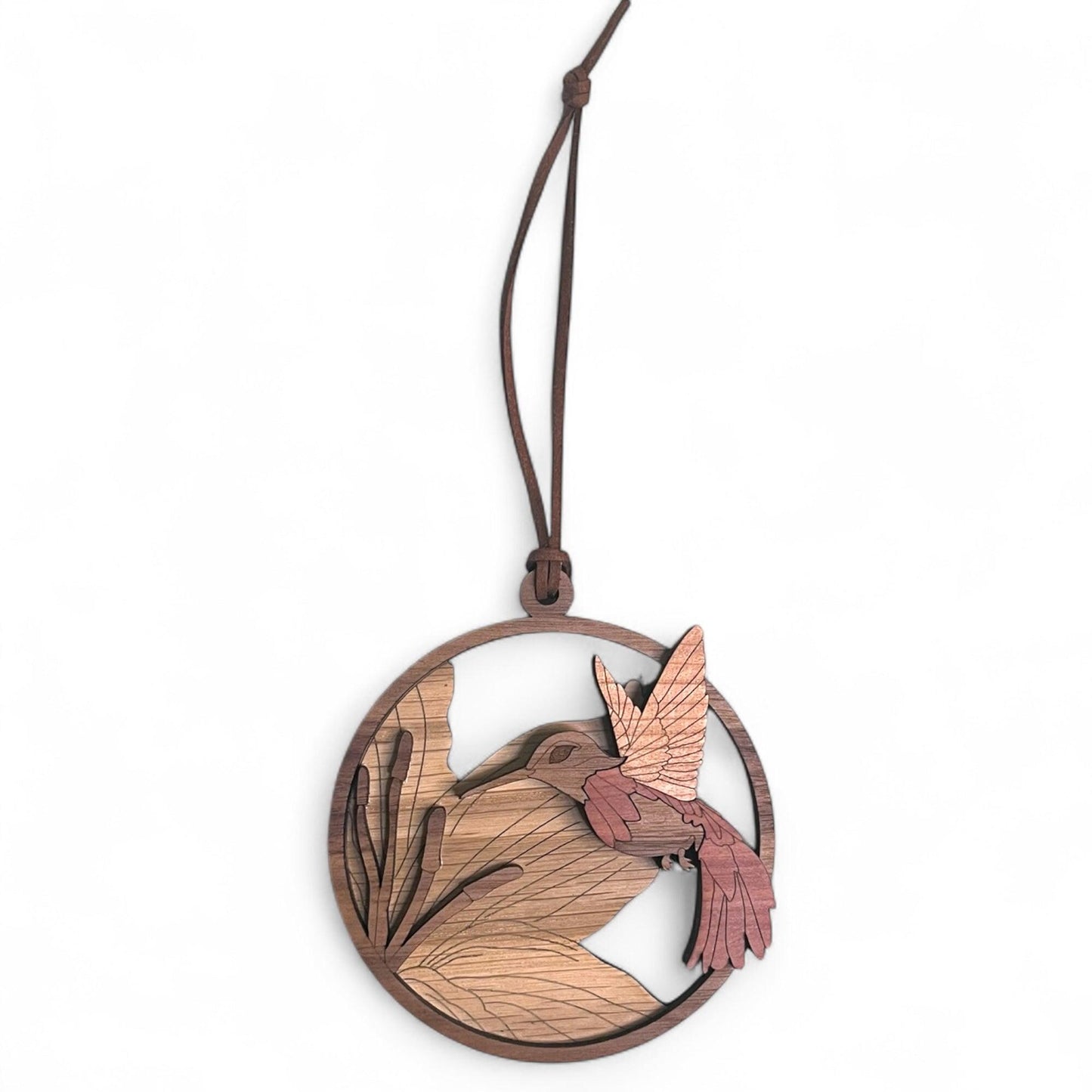 Handcrafted Wooden Hummingbird Ornament – Engraved Feather & Floral Details