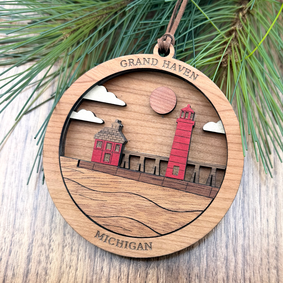 Michigan Lighthouses:  Grand Haven Pier